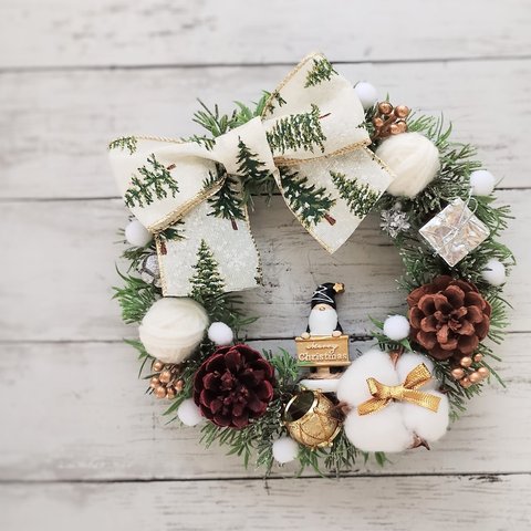 【再販】サンタクロースのクリスマスリース(約24cm前後)クリスマス　クリスマスリース　クリスマス飾り　お正月　しめ縄　しめ飾り　結婚　新築祝い　誕生日　クリスマスギフト　贈り物